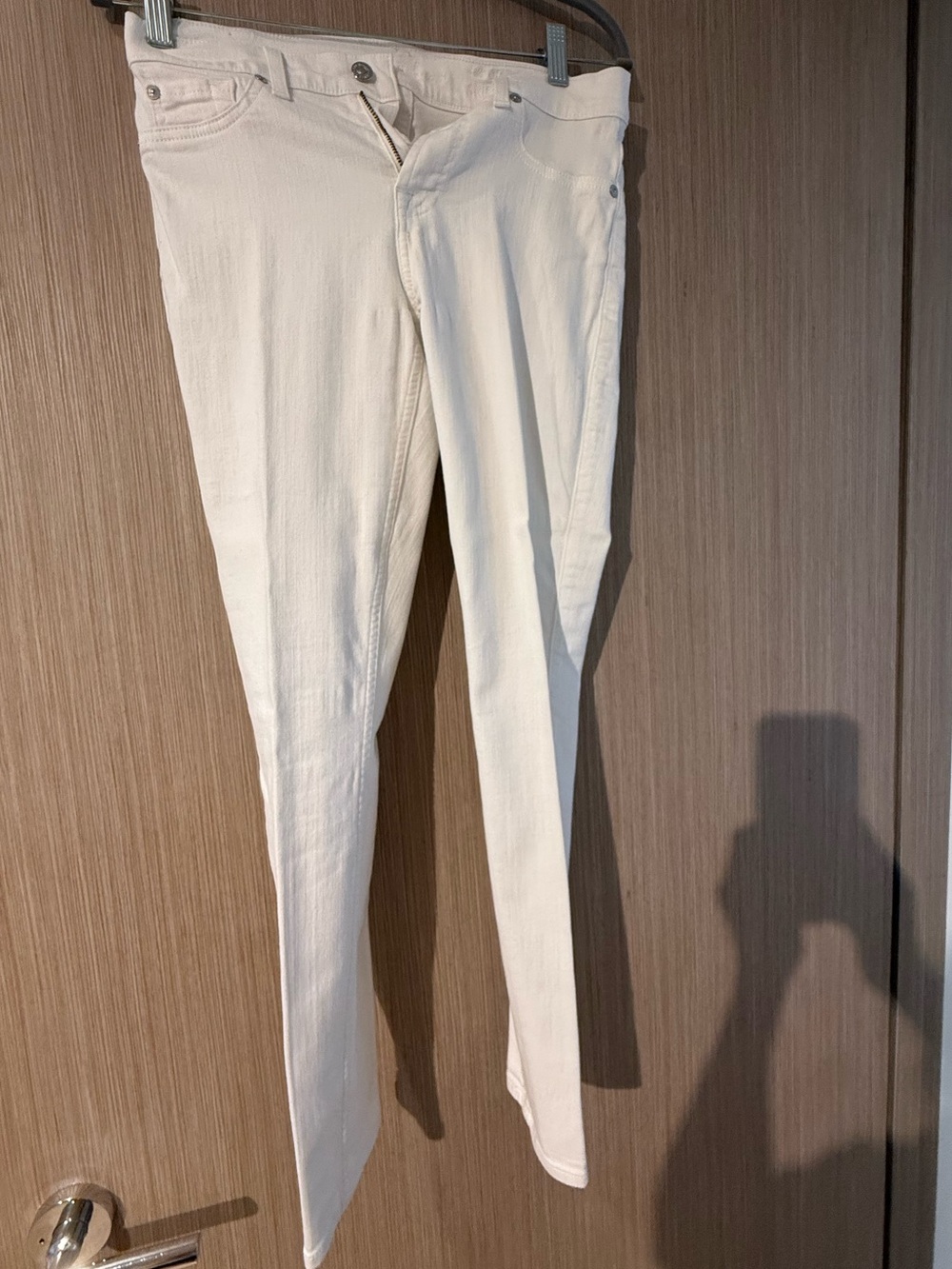 7 For All Mankind Skinny Jeans in Off-White